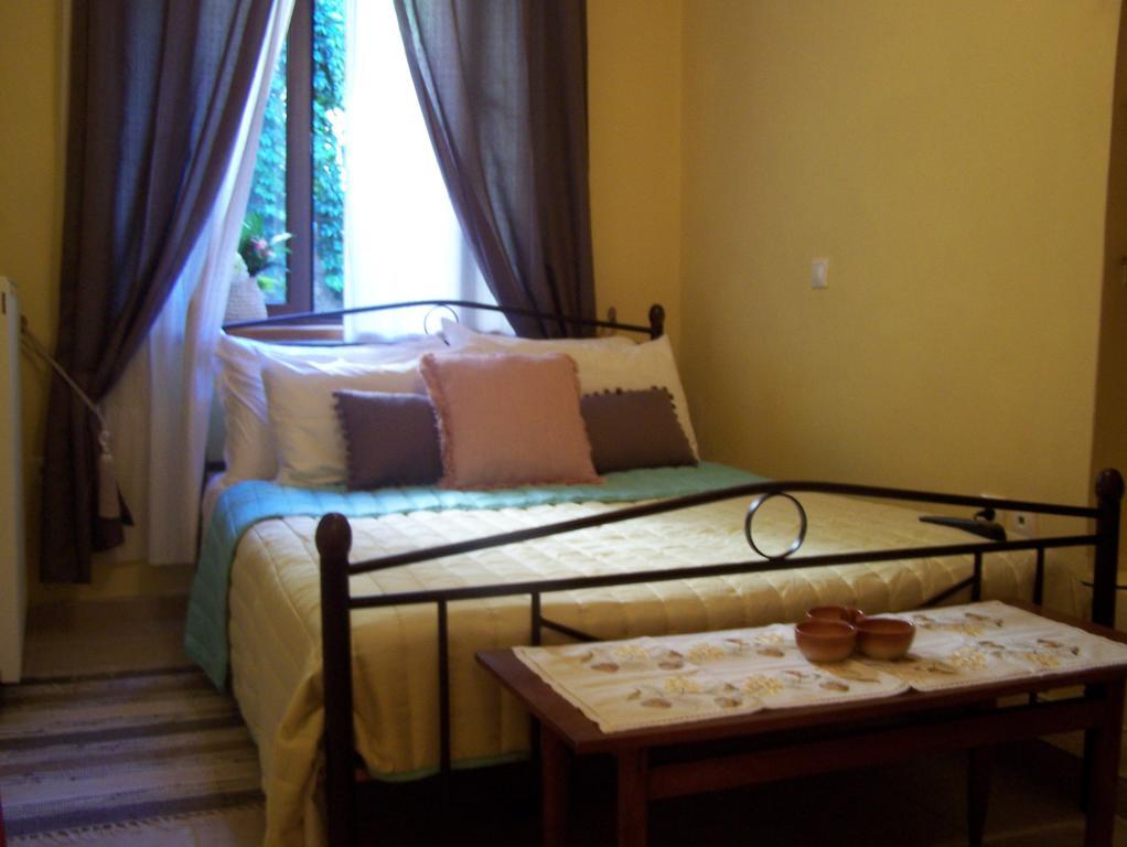 Diavatiko Guest House Stemnitsa Ngoại thất bức ảnh